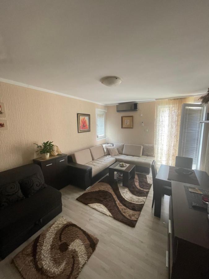 Studio Apartment For Rent In Budva Ngoại thất bức ảnh